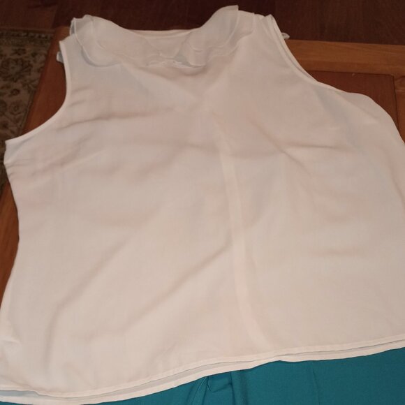 Cabi Size XXL White Sleeveless Ruffle Top - Picture 8 of 10
